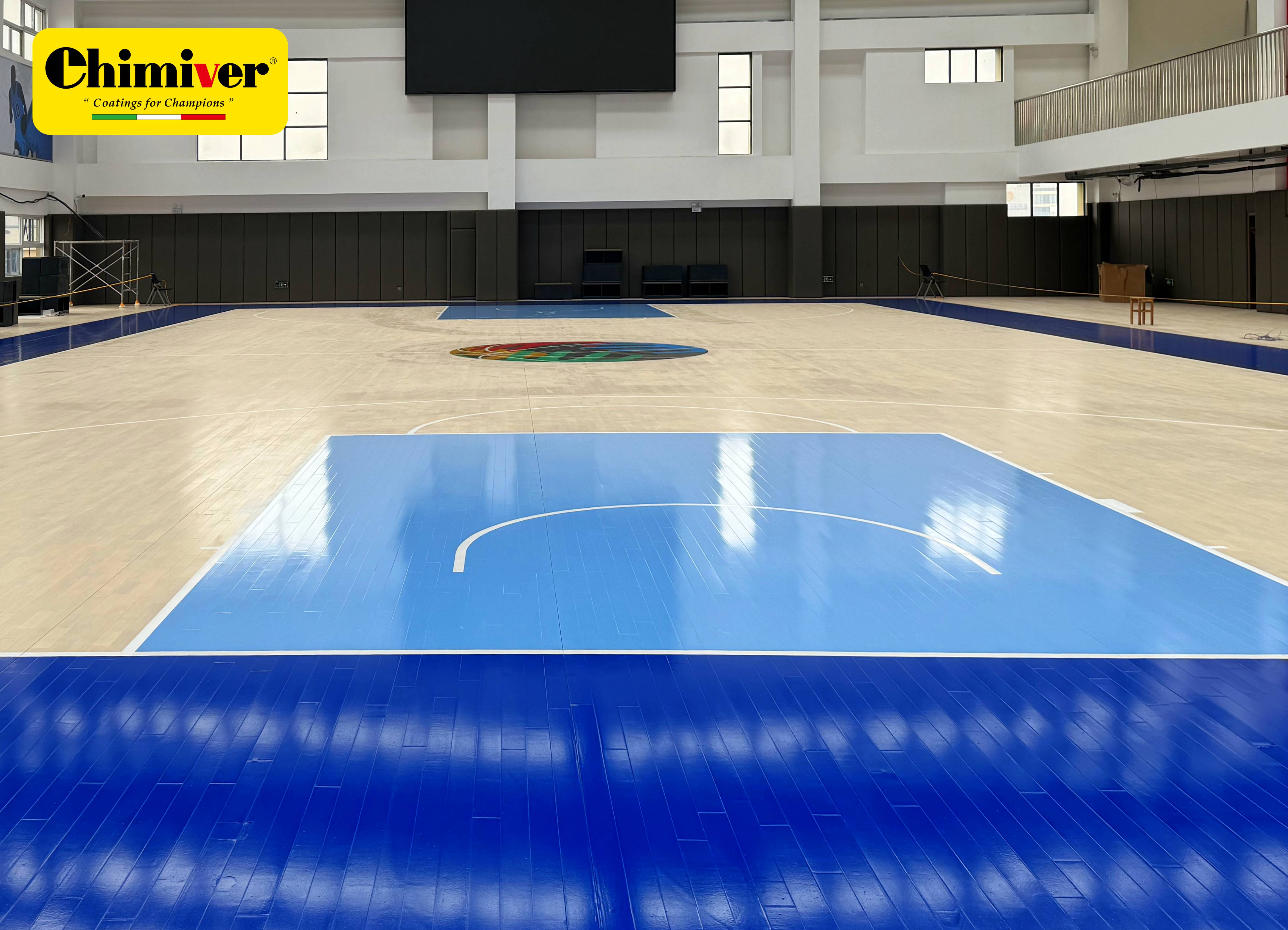 溧阳南渡小学体育馆焕新，凯美沃彩漆落地四色手握LOGO，打造高辨识度校园运动空间